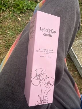 What’s up beauty roseHIPPITY setting refreshing spray